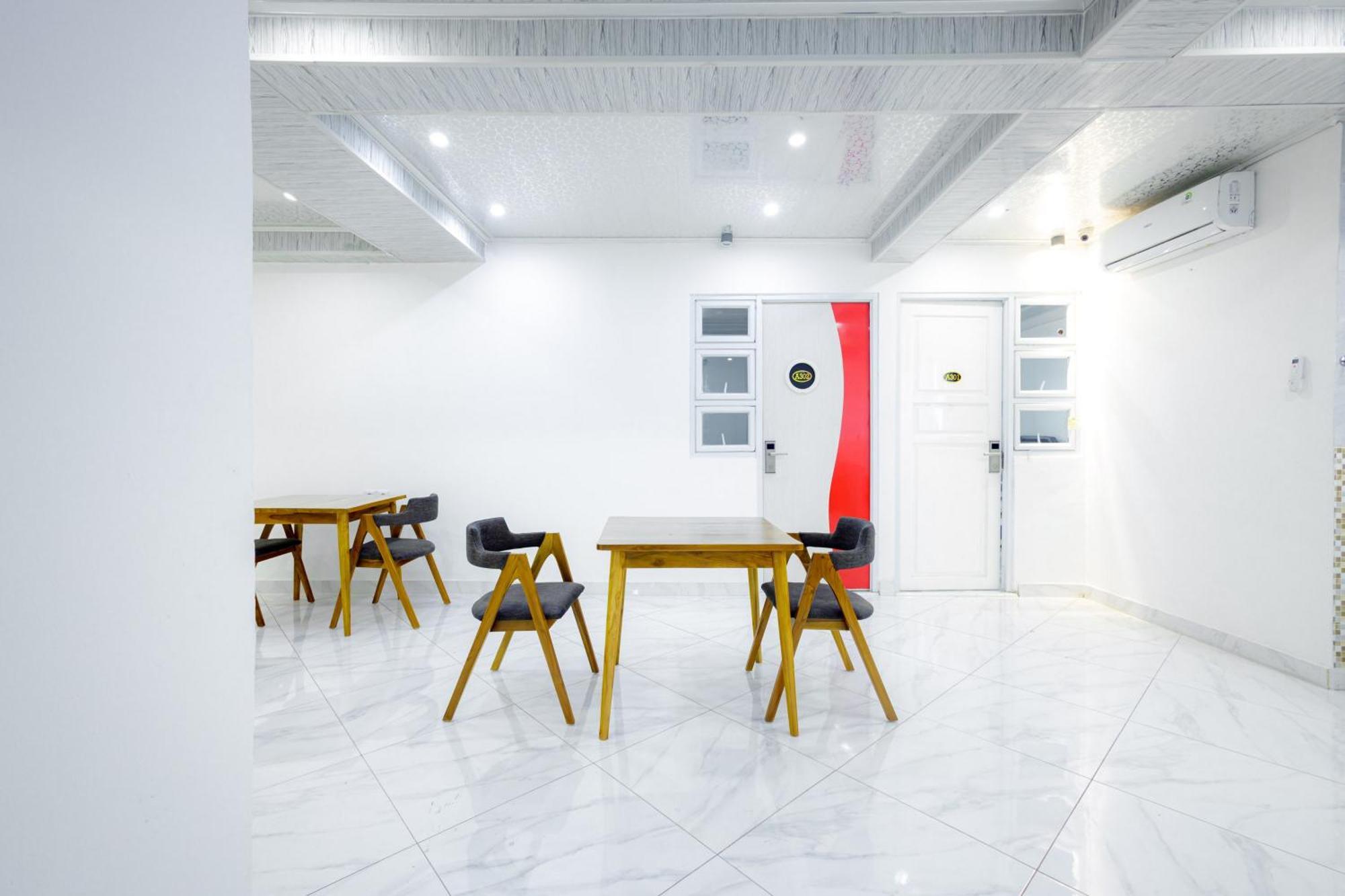 Urbanview Hotel Kota Tua ジャカルタ エクステリア 写真